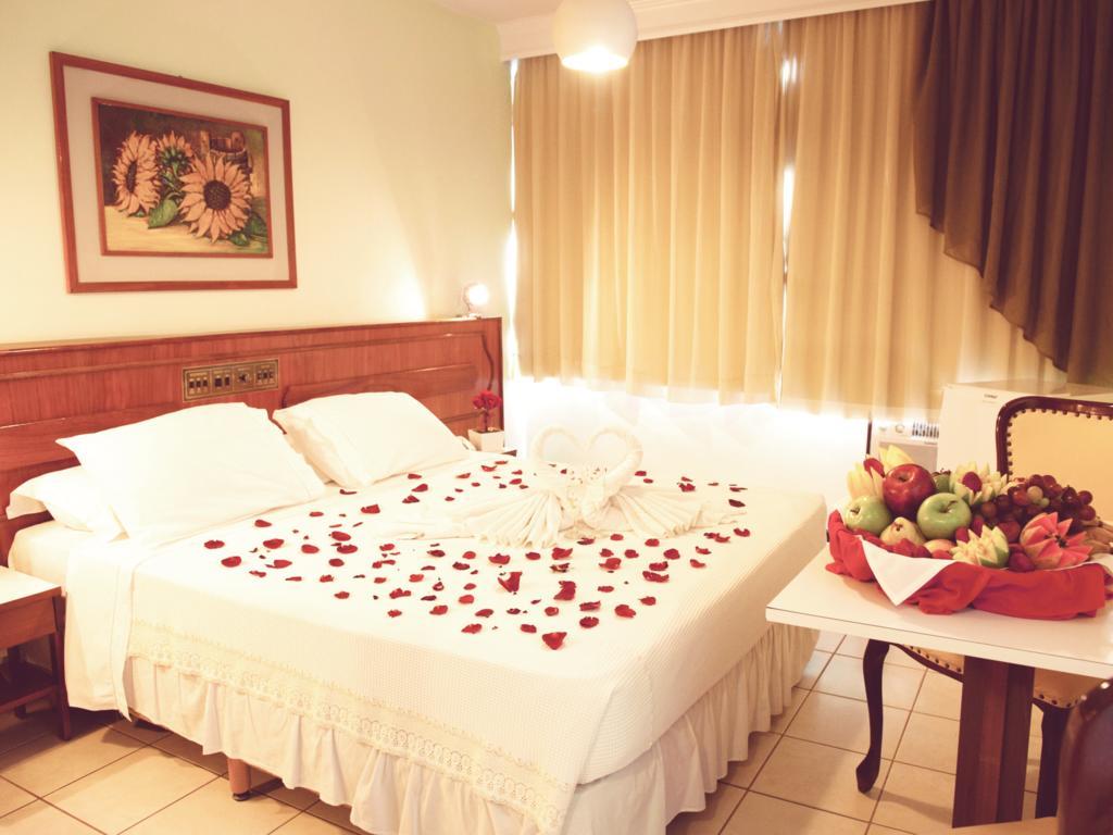 Imperador Turismo Hotel ปิซาร์รัส ภายนอก รูปภาพ