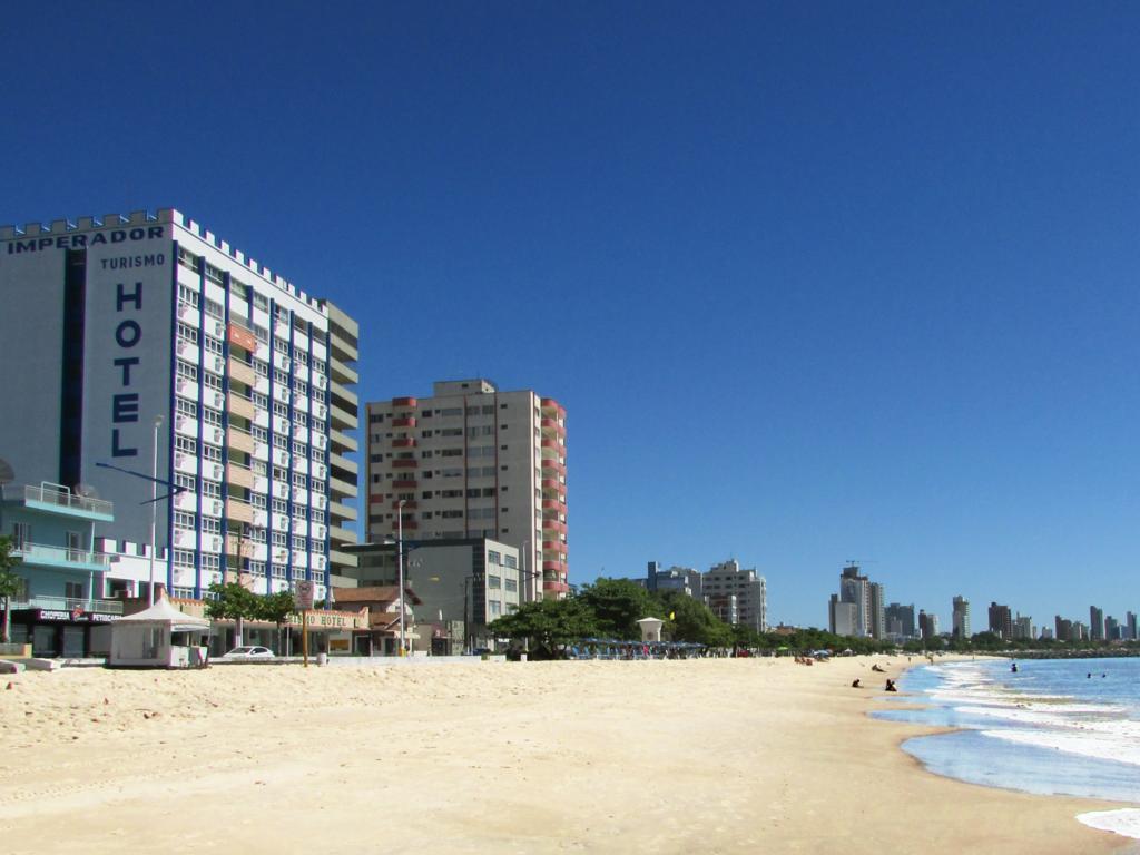Imperador Turismo Hotel ปิซาร์รัส ภายนอก รูปภาพ