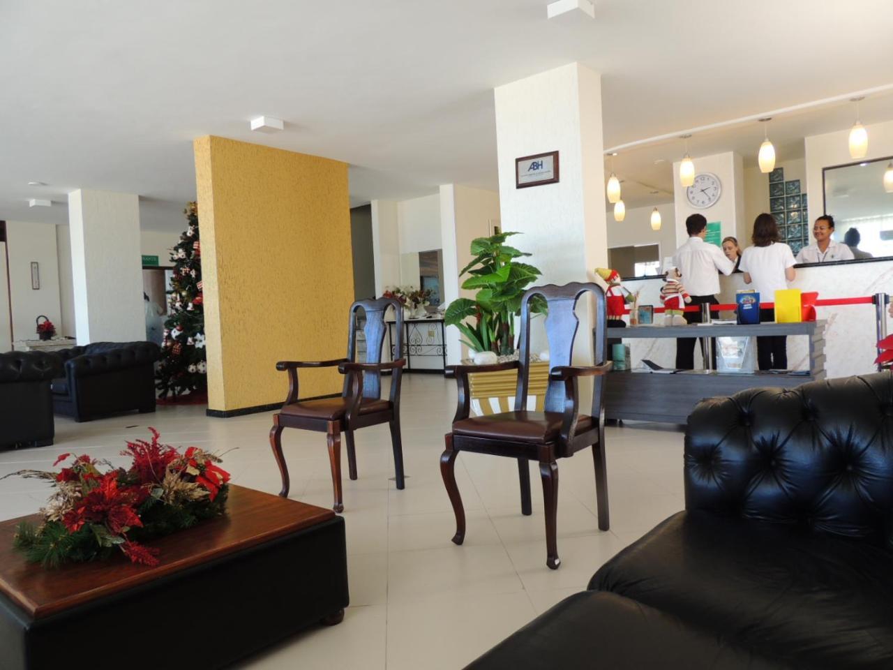 Imperador Turismo Hotel ปิซาร์รัส ภายนอก รูปภาพ